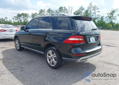 2012 Mercedes-Benz Ml 350 4Matic z USA, uszkodzony, nr VIN 4JGDA5HBXCA023216